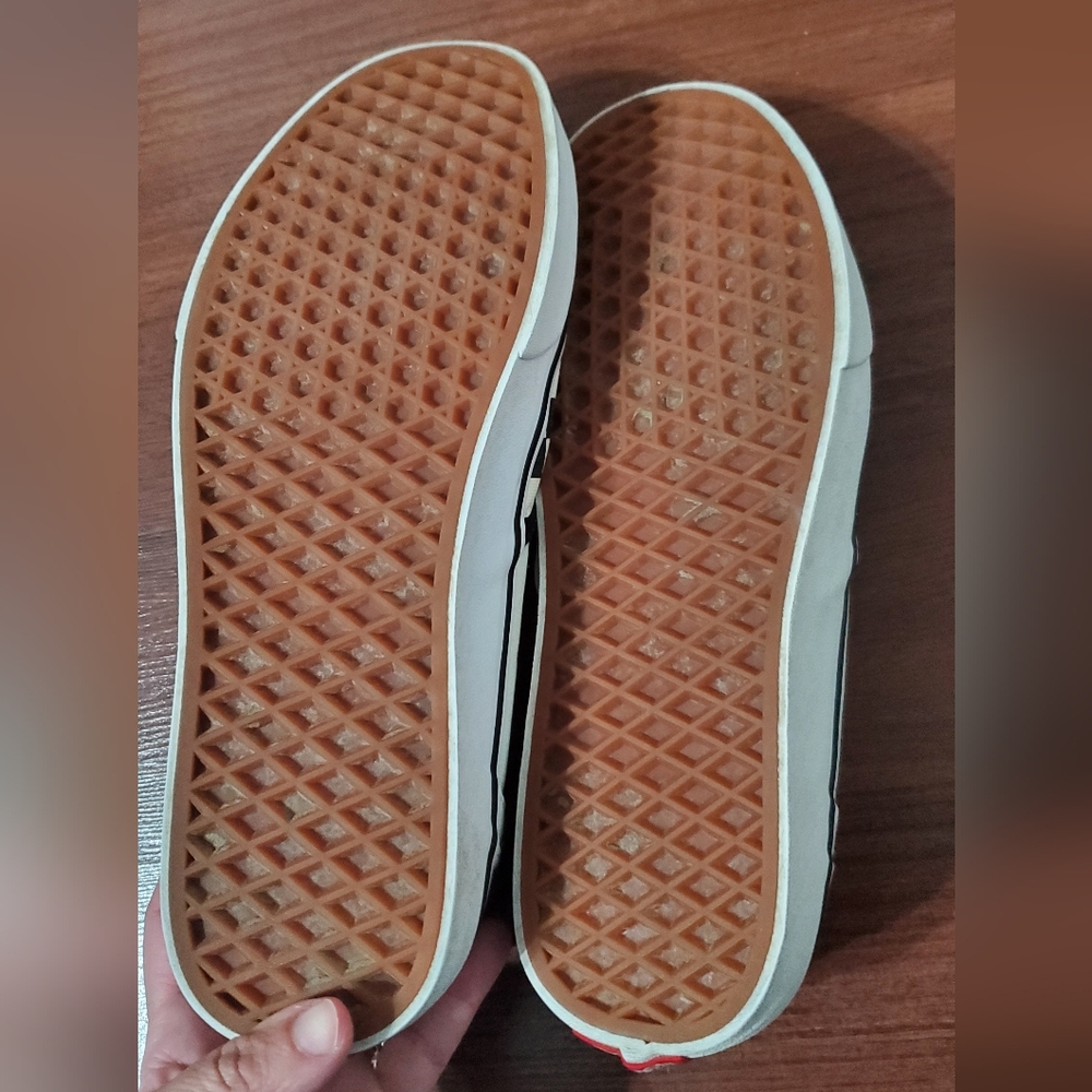 Vans Men’s Checkerboard Slip-Ons - Picture 6 of 7